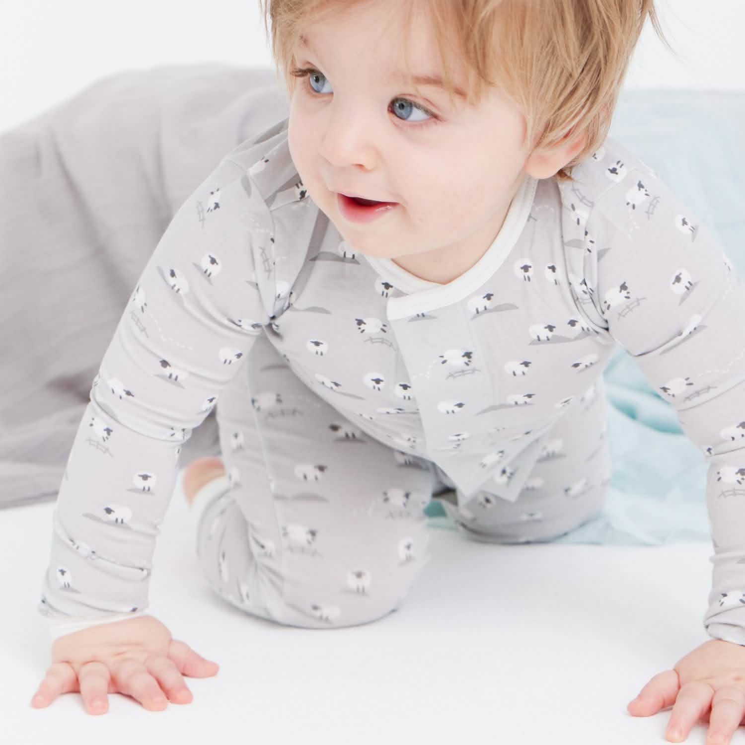 Magnetic Coverall - Image 5