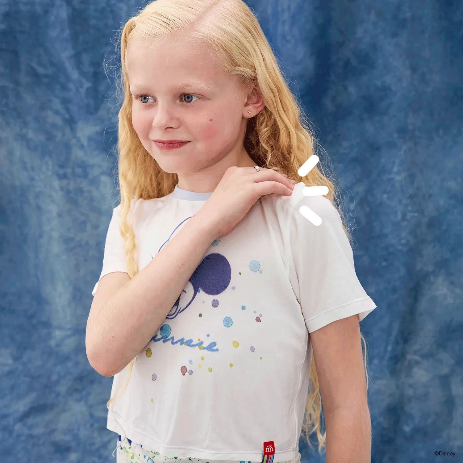 Magnetic Cropped T-shirt - Image 4